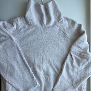 LULULEMON SWEATSHIRT